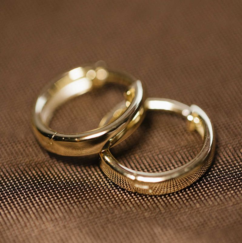 Forgylte øreringer i sølv 